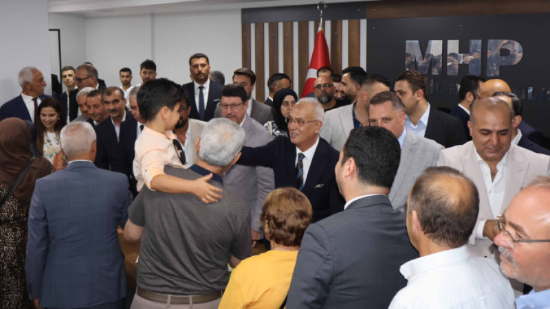 MHP ADANA'DA BAYRAM COŞKUSU