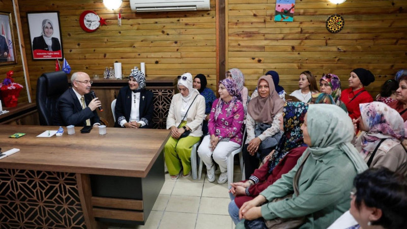 VALİ KÖŞGER VATANDAŞLARLA BİR ARAYA GELDİ