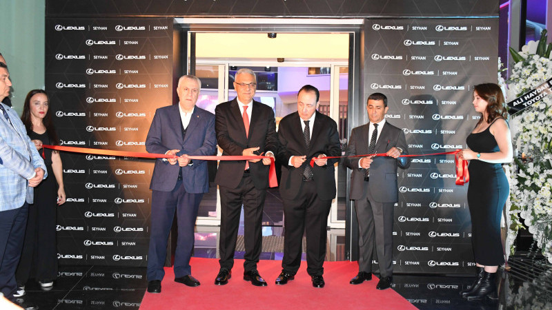 LEXUS SEYHAN SHOWROOM AÇILDI