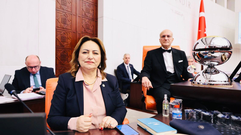 ŞEVKİN, “TÜRKİYE EKONOMİK KRİZİN PENÇESİNDE, DEĞİŞİM ŞART”