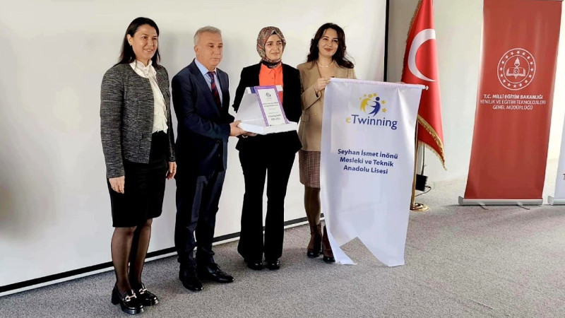 SEYHAN İNÖNÜ KIZ MTAL’E “ETWINNING OKULU” UNVANI