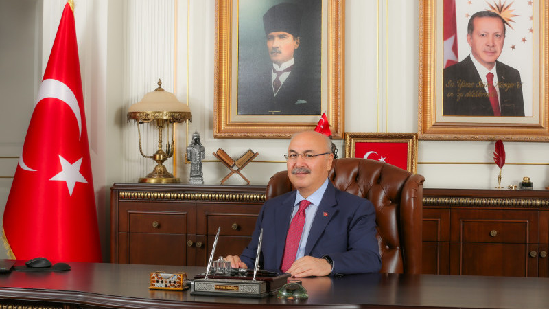 VALİ KÖŞGER ADANALILARA VEDA ETTİ