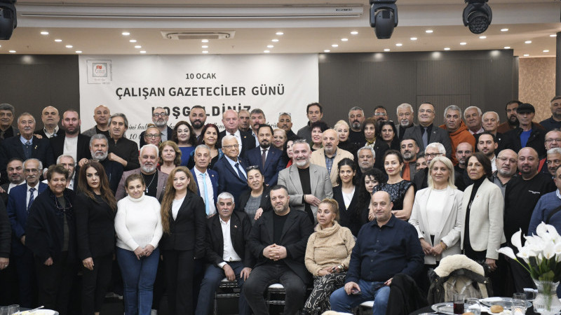 SARIÇAM BELEDİYE BAŞKANI BİLAL ULUDAĞ’DAN GAZETECİLER ONURUNA YEMEK