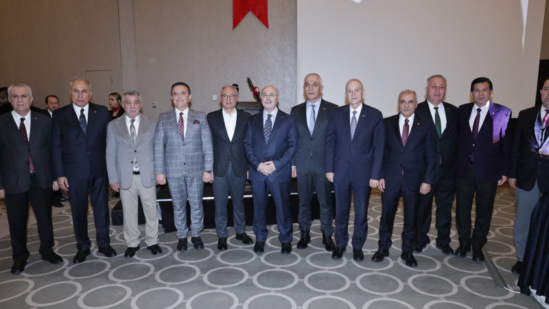 VALİ YAVUZ SELİM KÖŞGER, ADANALILARLA VEDALAŞTI