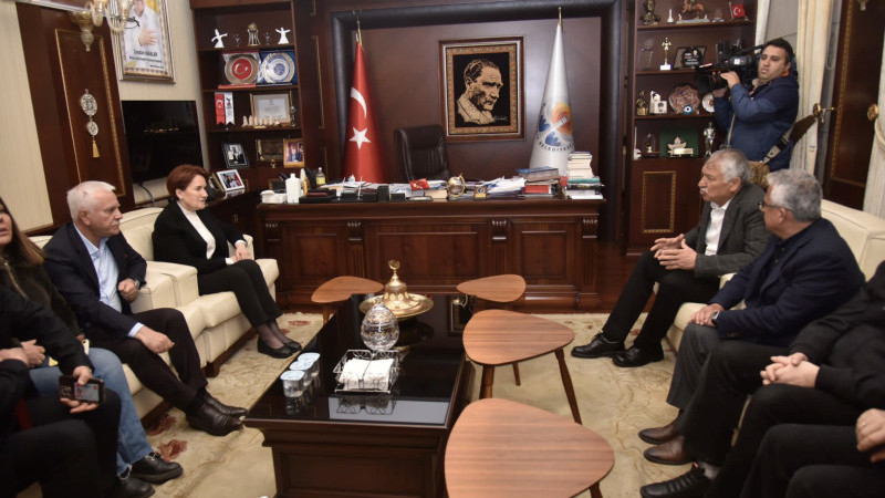 Meral Akşener ve Ahmet Nur Çebi, Zeydan Karalar’ı ziyaret etti