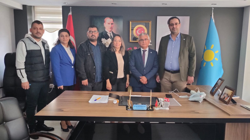 İYİ Parti Adana'da çok güzel hareketler