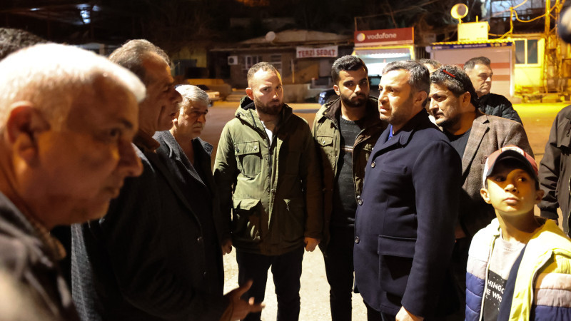 BAŞKAN KOCAİSPİR GECE DEPREM BÖLGESİNE KOŞTU