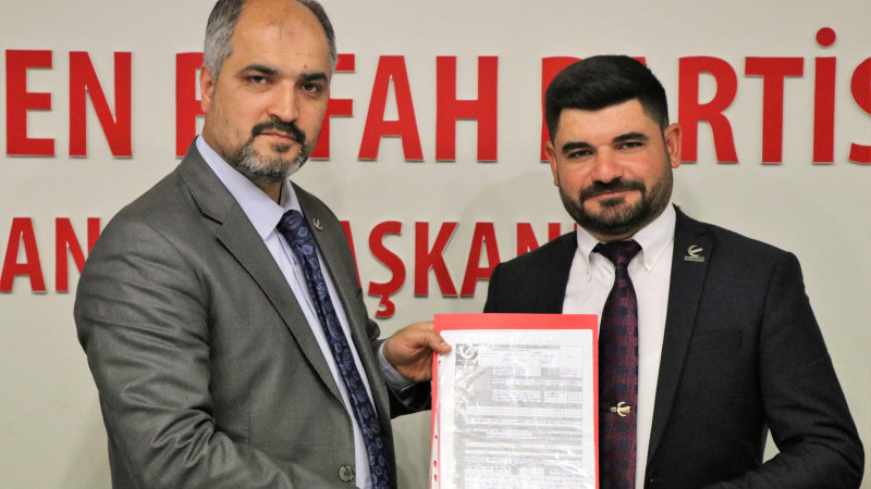 TANINMIŞ İŞ ADAMI MUSTAFA GELDİ MİLLETE HİZMET YOLUNDA İLK ADIMI ATTI İŞ ADAMI MUSTAFA GELDİ YENİDEN