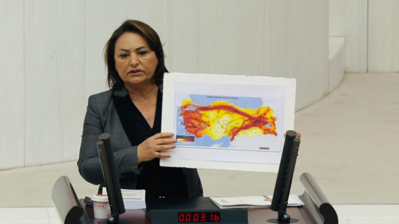 “Kamu bankaları vatandaşı geri çeviriyor”