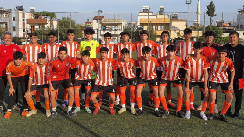 Seyhan’da Futbol Şöleni Devam Ediyor