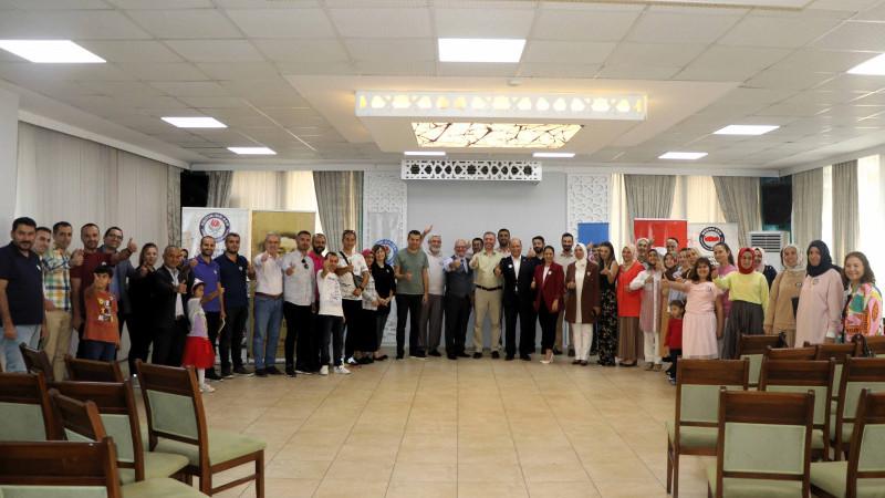 Eğitim-Bir-Sen Adana Şubesi Öğretmen akademisi ile farkını ortaya koydu
