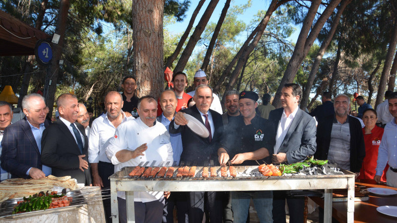 Tescilli Adana Kebabına yeni ustalar kazandırıldı