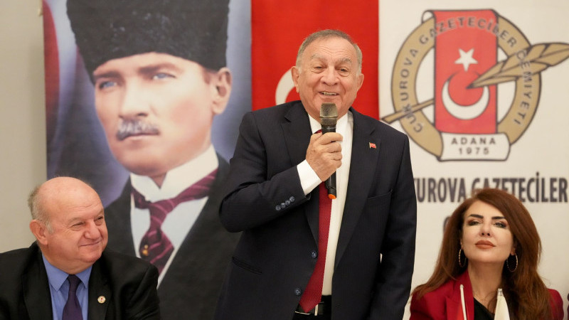 BAŞKAN AKAY GAZETECİLERLE BULUŞTU