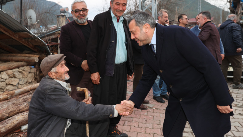 BAŞKAN KOCAİSPİR FEKE’DE HEMŞEHRİLERİYLE KUCAKLAŞTI