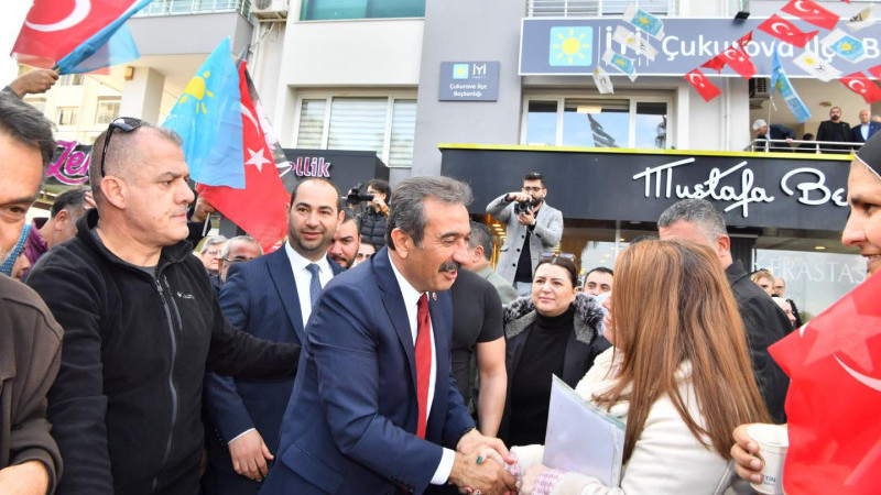 İYİ Parti’de Soner Çetin’e coşkulu karşılama