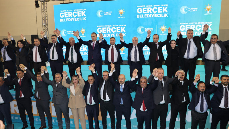 CUMHUR İTTİFAKI ADANA ADAYLARINDAN GÖVDE GÖSTERİSİ