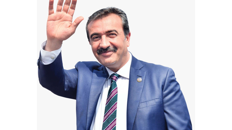 Çetin İstifa etti, adaylık sinyali verdi