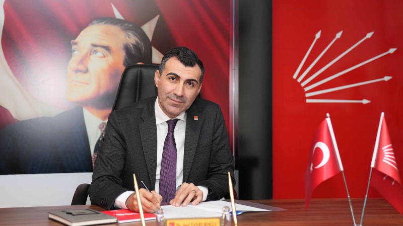 TANBUROĞLU: “GENÇLER, CUMHURİYET SİZE EMANET”