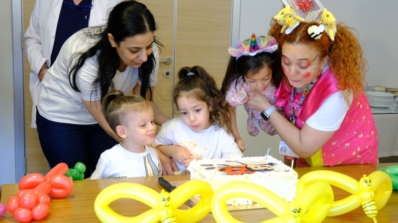 TÜP BEBEK AİLELERİ ANNELER GÜNÜ ETKİNLİĞİNDE BULUŞTU