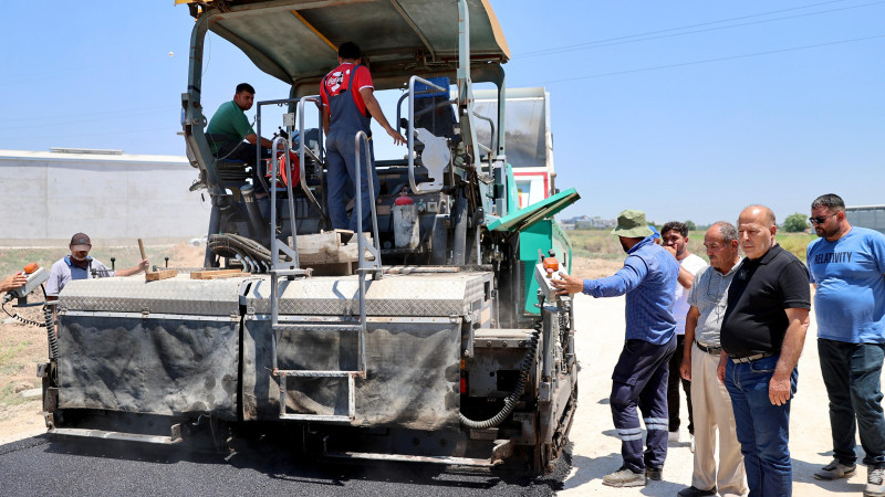 YÜREĞİR BELEDİYESİ 45 DERECE SICAKTA HİZMET ÜRETİYOR