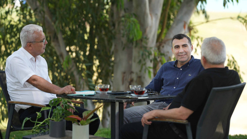 SİYASETİN DE DOÇENT’İ