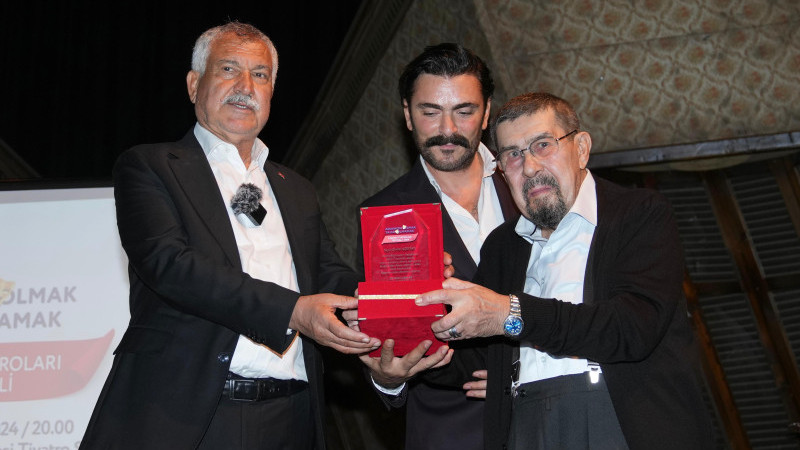 ADANA BÜYÜKŞEHİR BELEDİYESİ 9. ŞEHİR TİYATROLARI FESTİVALİ BAŞLADI