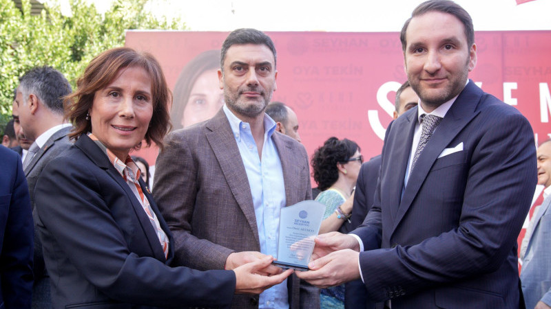 SEYHAN KENT LOKANTALARINDA ASKIDA YEMEK BAĞIŞI YAPANLARA PLAKET