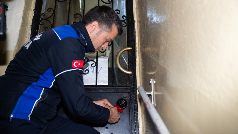 SEYHAN BELEDİYESİ’NDEN MÜHÜRLÜ OTELLERE SIKI DENETİM!