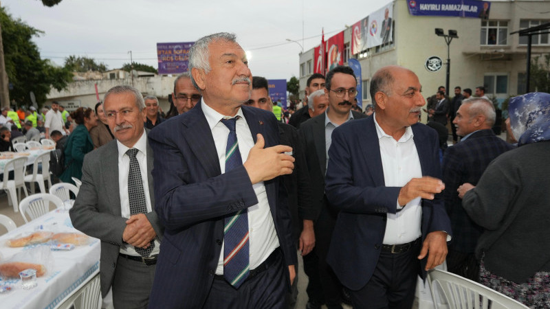 BAŞKAN KARALAR YUMURTALIK HALKIYLA İFTARDA BULUŞTU