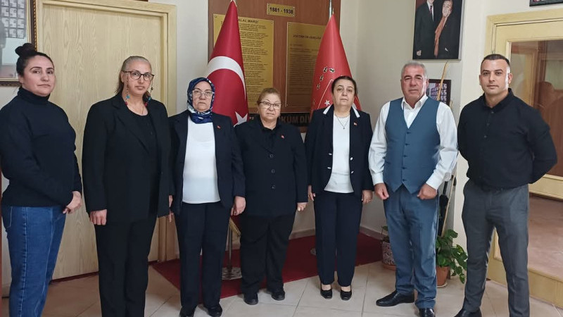ADANA'DA ŞEHİT AİLELERİNDEN EMİNE KUNT'A BÜYÜK DESTEK