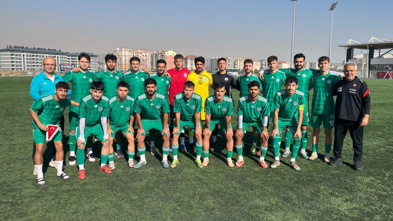 Çukurova Üniversitesi Futbol Takımı Ünilig Eleme Grup Müsabakalarında Şampiyon Oldu