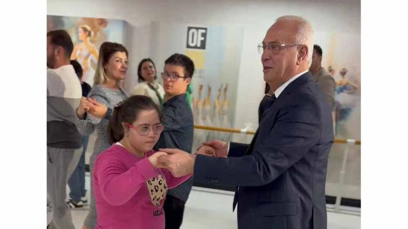 KANLI, ÖZEL GEREKSİNİMLİ ÇOCUKLARLA DANS ETTİ