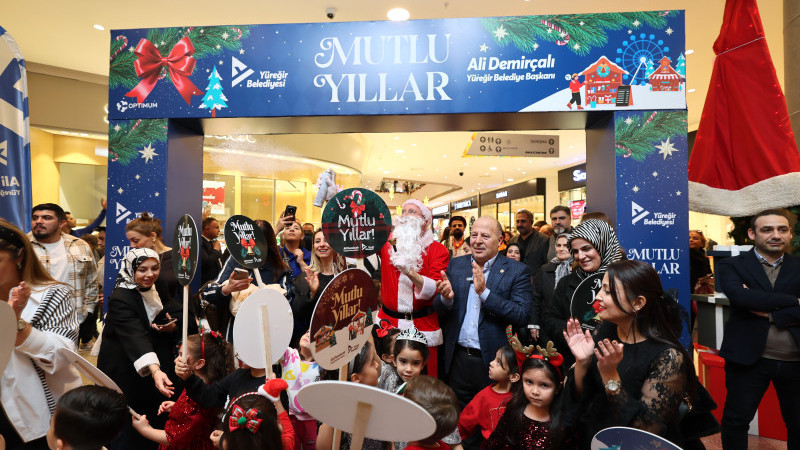 YÜREĞİR BELEDİYESİ YENİ YIL PANAYIRI OPTİMUM AVM’DE AÇILDI