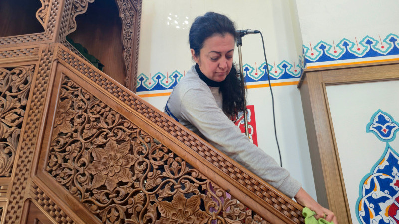 ÇUKUROVA’DA CAMİLER BAYRAMA HAZIRLANIYOR