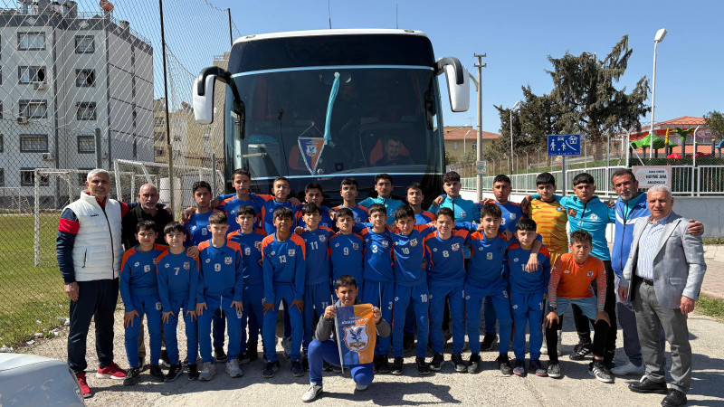 YÜREĞİR ATAKENTSPOR, TÜRKİYE ŞAMPİYONASI İÇİN MERSİN’E UĞURLANDI