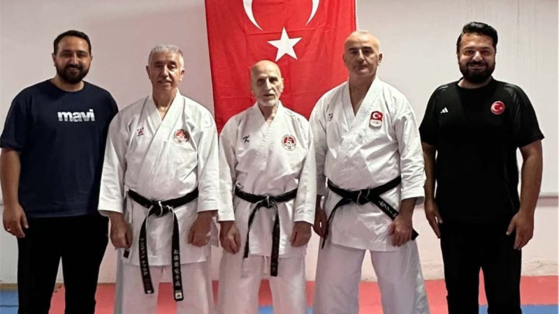 Adana’da Karate Rüzgarı: Türk Karatesinin Duayenleri Yüreğir’de Buluştu