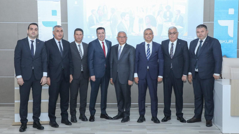 AOSB BAŞKANI SÜTCÜ ÜNİVERSİTELİ GENÇLERLE BULUŞTU
