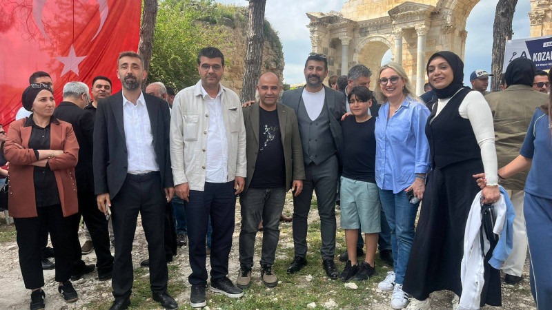 NİHAL AĞCA ANAVARZA’DA GENÇLERLE COŞTU