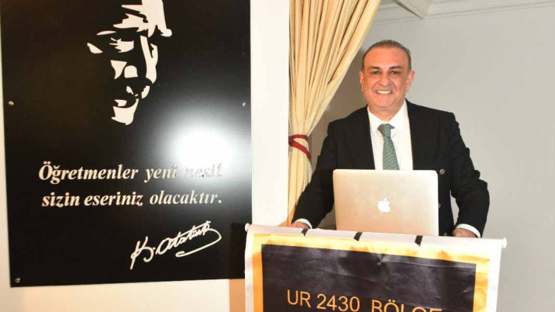ÜZELGEÇİCİ ROTARY KULÜBÜ’NDEN İSTİFA ETTİ
