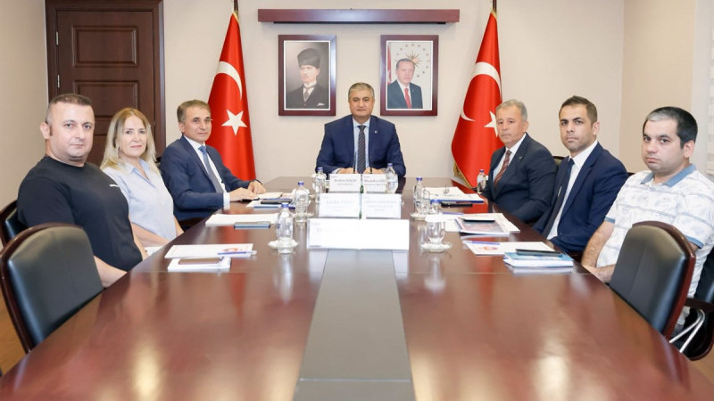 GENÇLİK VE SPOR İL MÜDÜRLÜĞÜNÜN YATIRIMLARI VALİ MUSTAFA YAVUZ BAŞKANLIĞINDA GÖRÜŞÜLDÜ