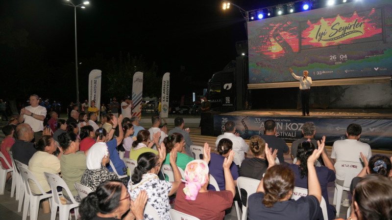 Hatay’ın Arsuz ilçesinde Altın Koza film gösterimi