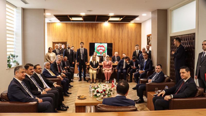 ADALET BAKANI AKIN GÜRLEK ADANA BAROSU’NU ZİYARET ETTİ